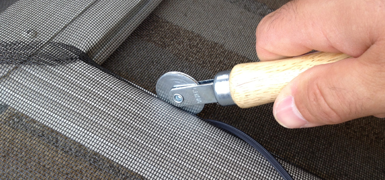 metal screen door repair in Wattle Glen, VIC